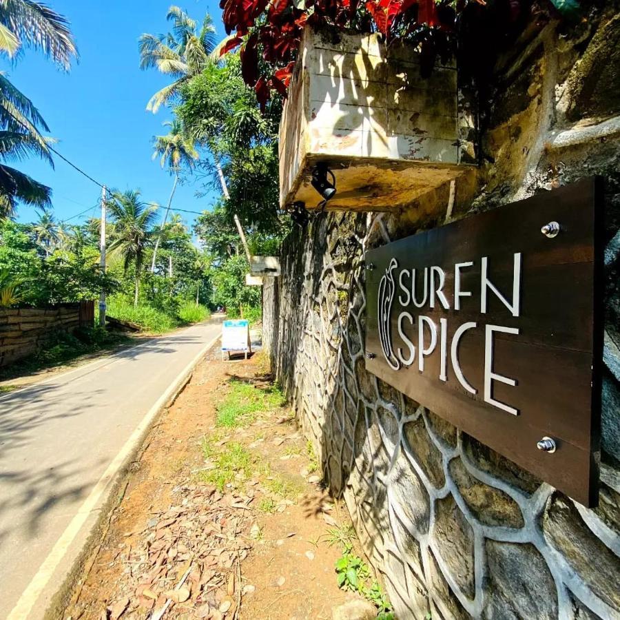 Отель Surf N Spice - Hiriketiya Диквелла Экстерьер фото